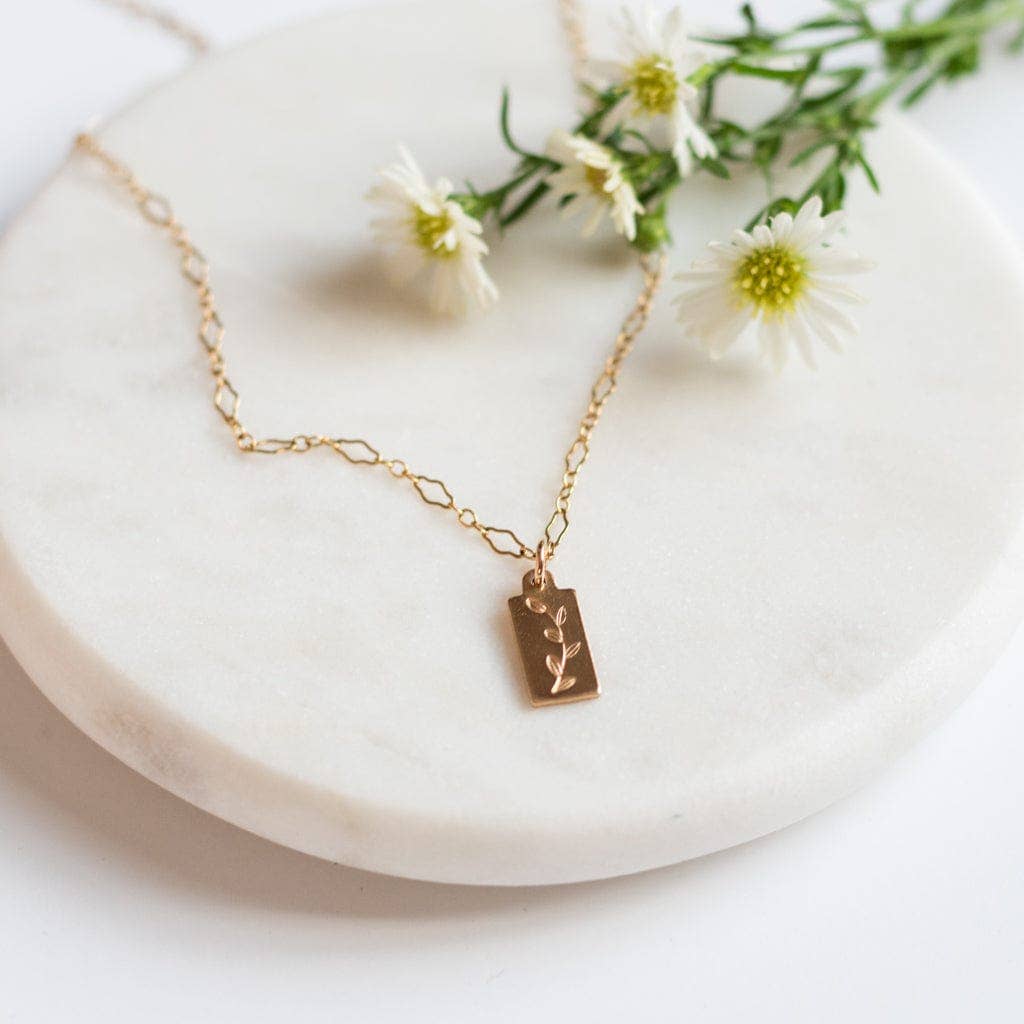 Gold Flower Pendant Necklace