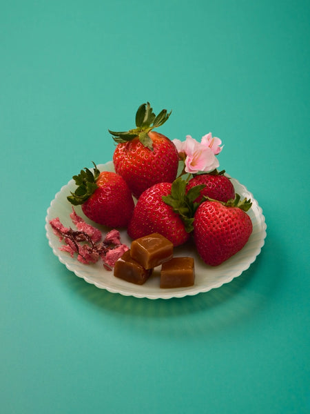 Strawberry Sakura Caramels Gift Box