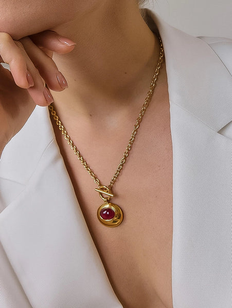 Pine 18K Red Stone Pendant Necklace