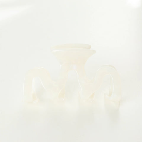 Esme Large Clip - Pearl