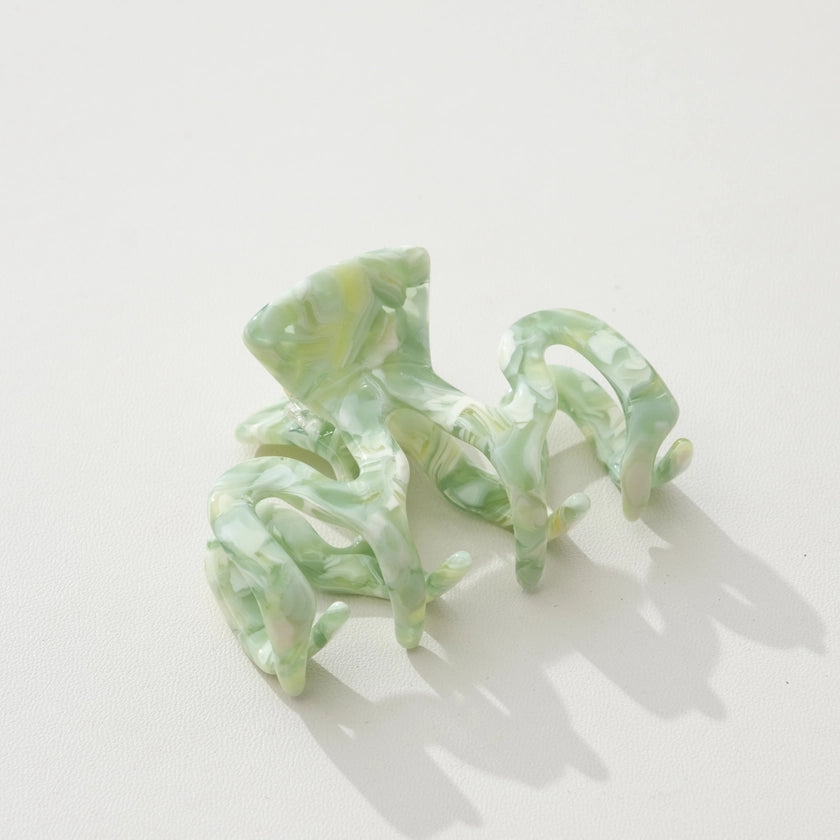 Esme Medium Clip - Mint Garden