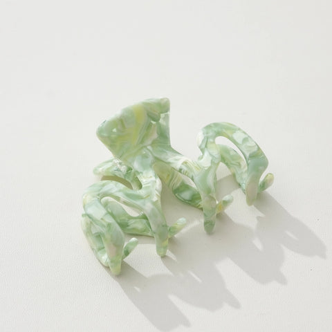 Esme Medium Clip - Mint Garden