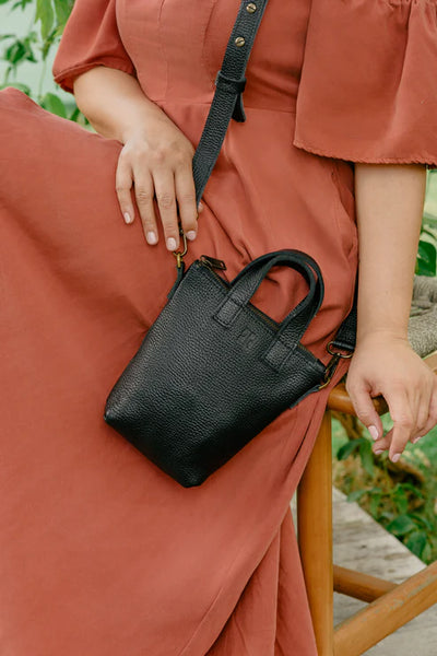 Phone Crossbody - Pebbled Black