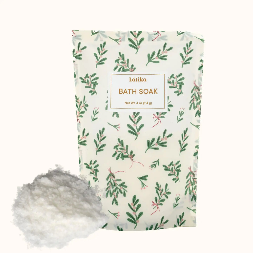 Holly Bath Soak - Evergreen & White Tea