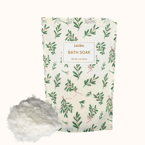 Holly Bath Soak - Evergreen & White Tea