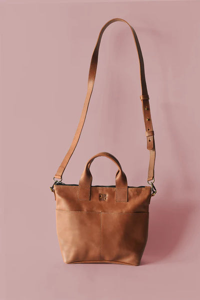 Medium Crossbody - Cognac