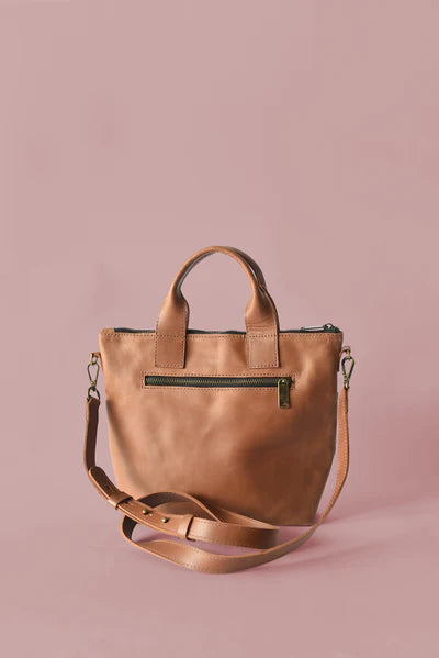 Medium Crossbody - Cognac