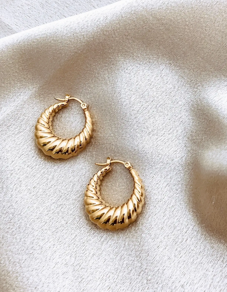Ezra Croissant Hoops - Gold