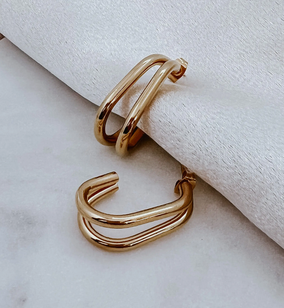 Ellis Stud Earrings - Gold