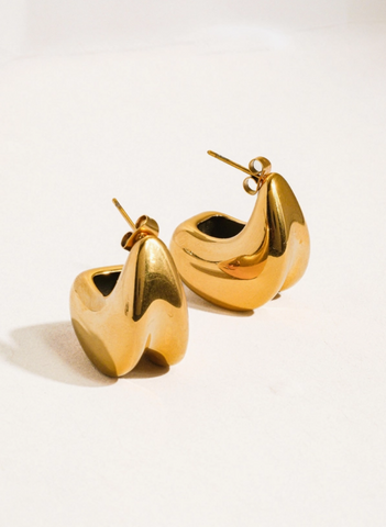 Sonnet Huggie Earring