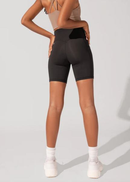 Supersculpt Biker Shorts -- Black