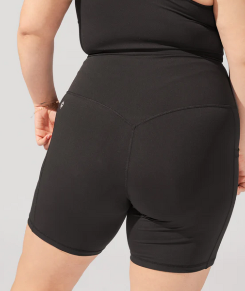 Supersculpt Biker Shorts -- Black