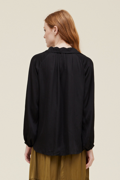 Virginia Top -- Black
