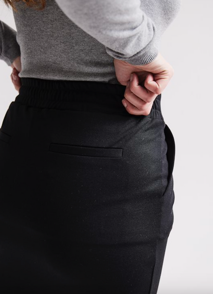 Kate Skirt -- Black