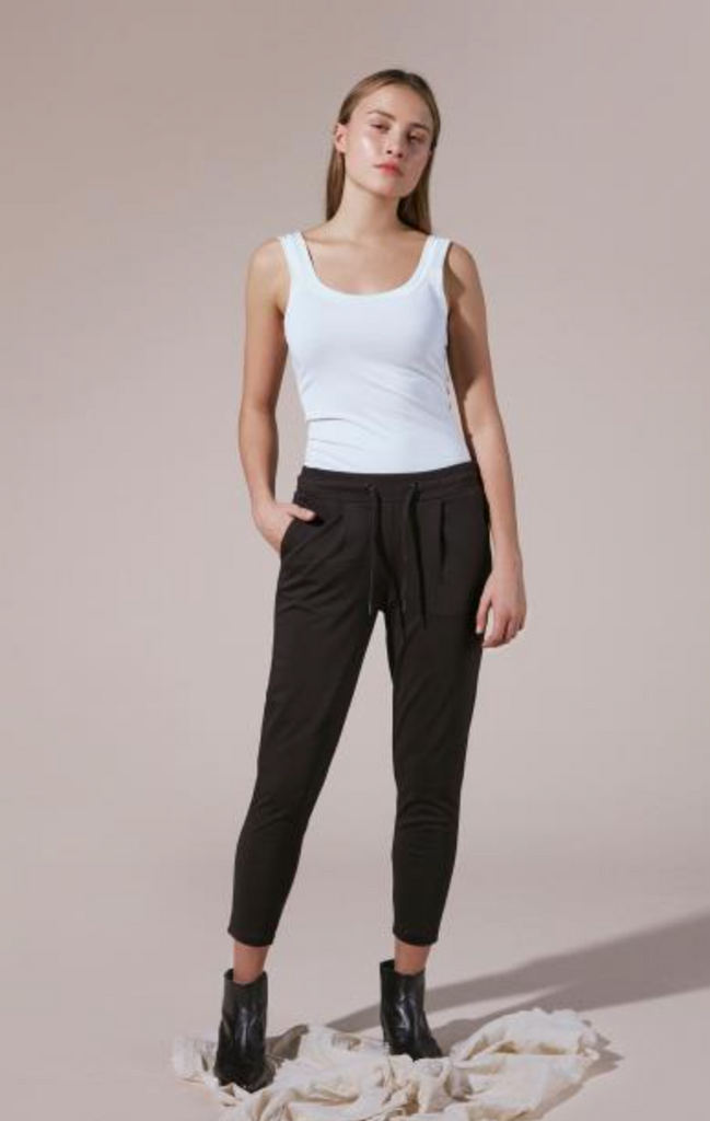 Kate Cropped Pants -- Black