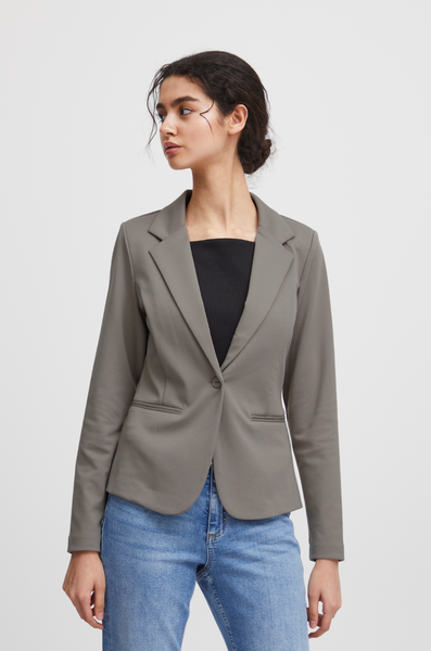Kate Blazer -- Driftwood