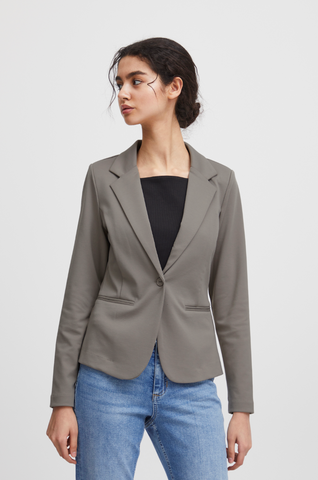 Kate Blazer -- Driftwood
