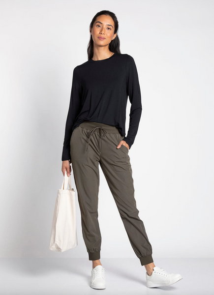 Stassia Top -- Black
