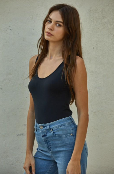 Essential Tank -- Black