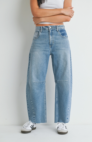 Barrel Jeans -- Light Wash