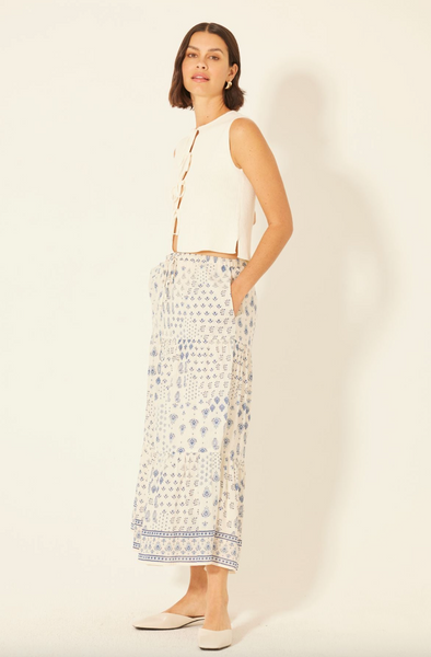 Hollycrest Skirt -- Pearl