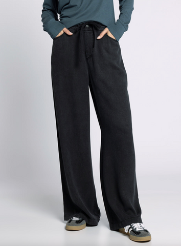 Austin Pants -- Rachel Wash