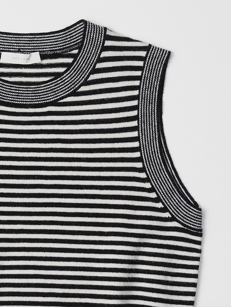 Leon Top -- Black White