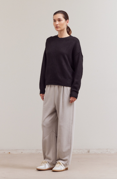 Svala Sweater -- Black