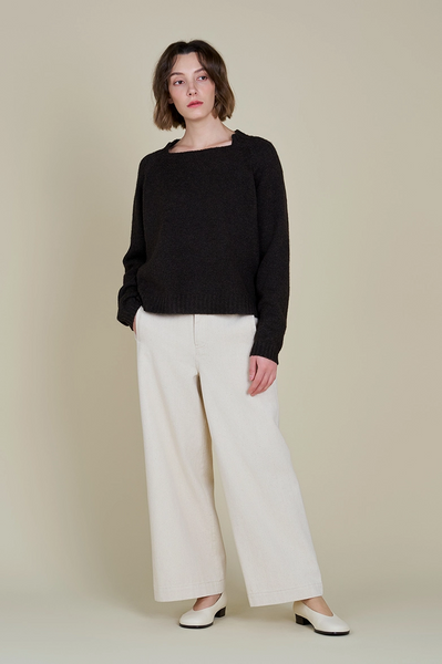 Helen Sweater -- Dark Chocolate