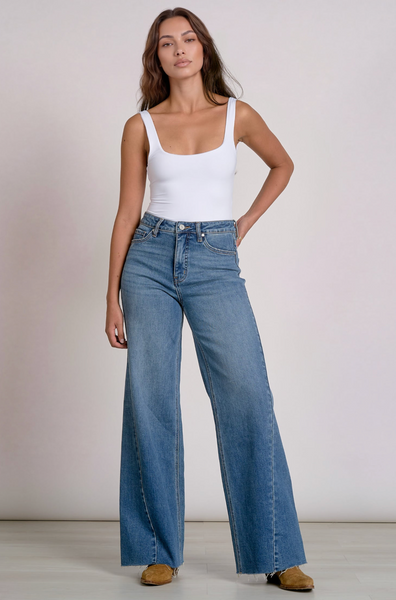 Jolie Jeans -- Denim