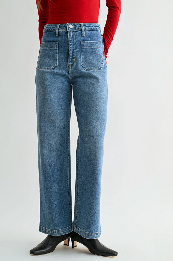 Patch Pocket Wide Leg Jeans -- Medium