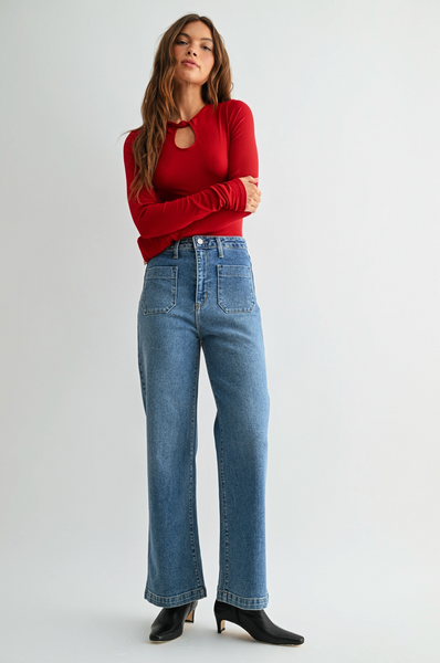 Patch Pocket Wide Leg Jeans -- Medium