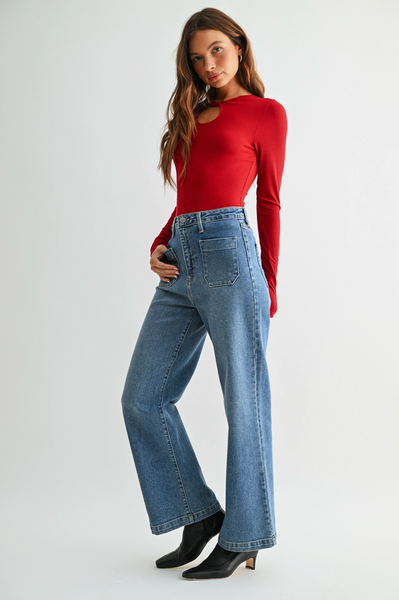 Patch Pocket Wide Leg Jeans -- Medium