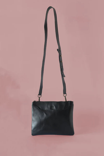 Simple Crossbody - Black