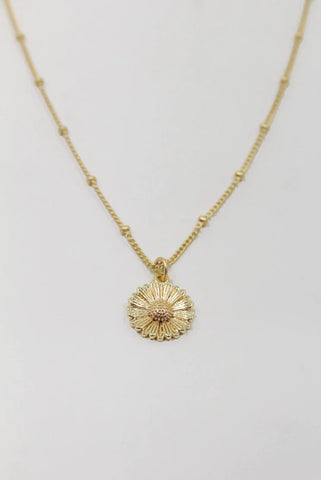 Daisy Flower Gold Pendant Necklace