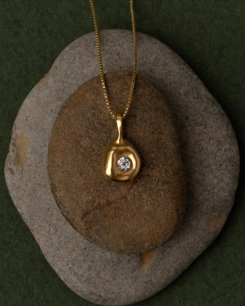 Pebble Necklace - Clear