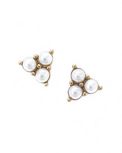 Dottie Pearl Stud Earrings
