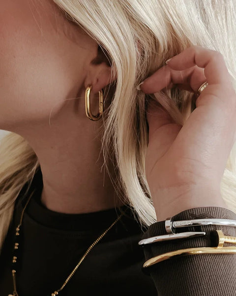Eira Oval Hoop Earrings - Silver