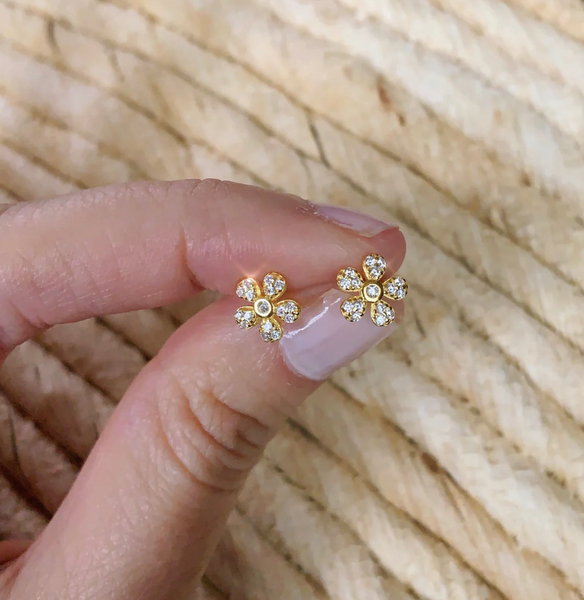 Flower Studs - Gold